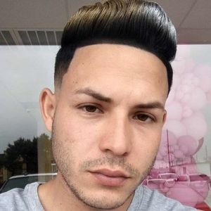 Meet your Posher, Javier